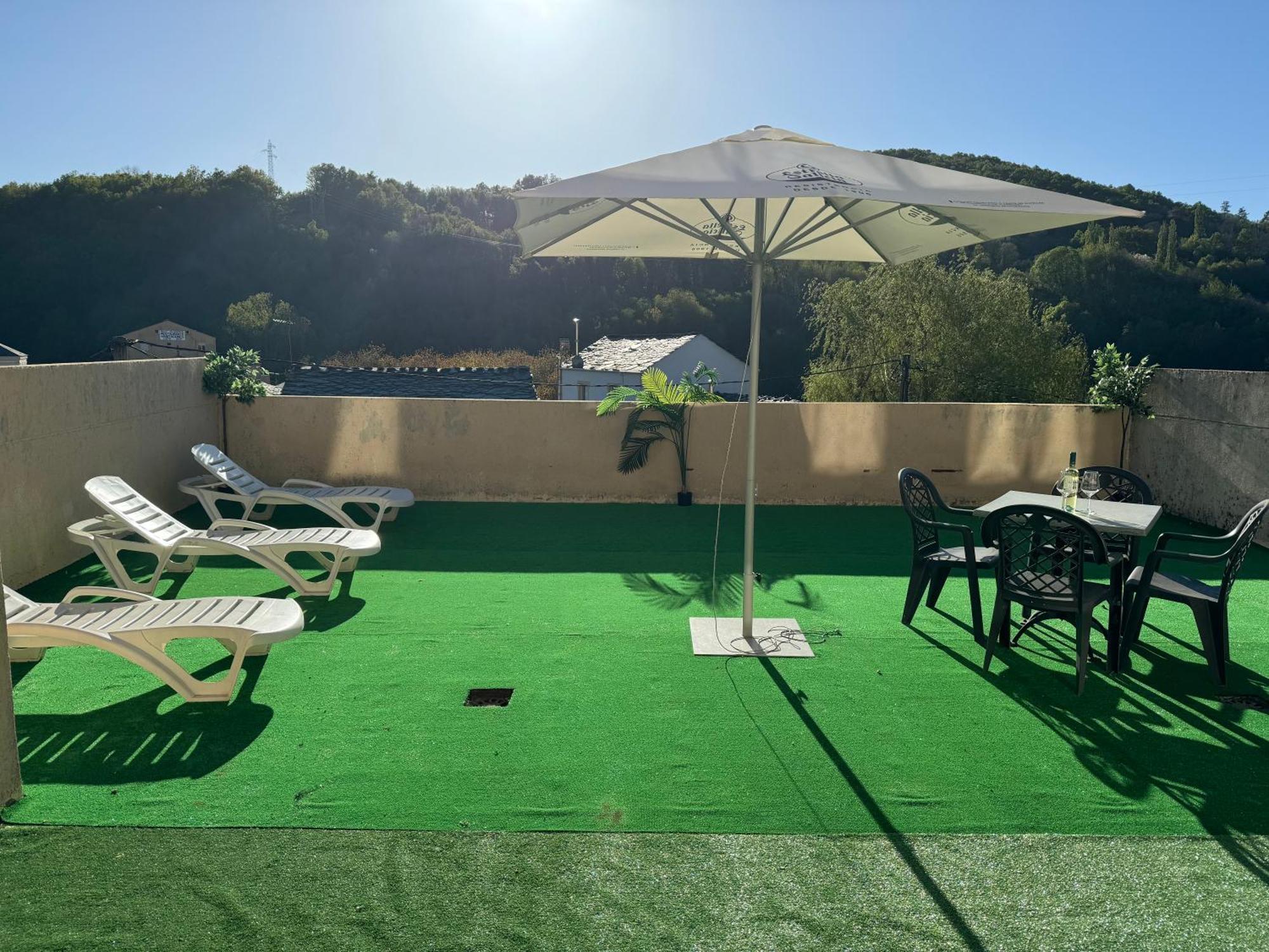 Triacastela Sunset Terrace Leilighet Eksteriør bilde