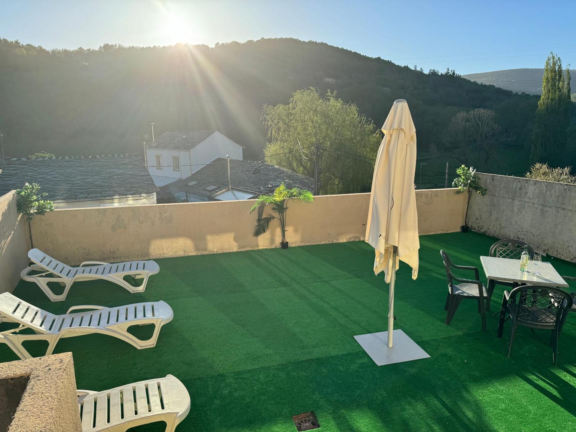 Triacastela Sunset Terrace Leilighet Eksteriør bilde